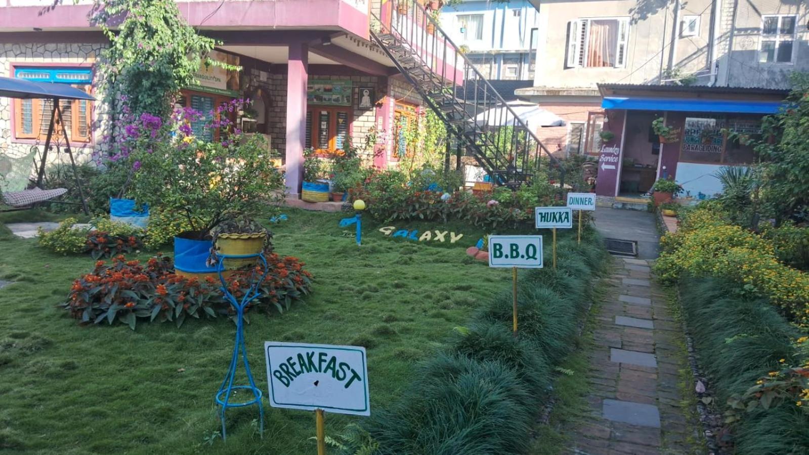 Galaxy Inn Guest House Pokhara Eksteriør billede