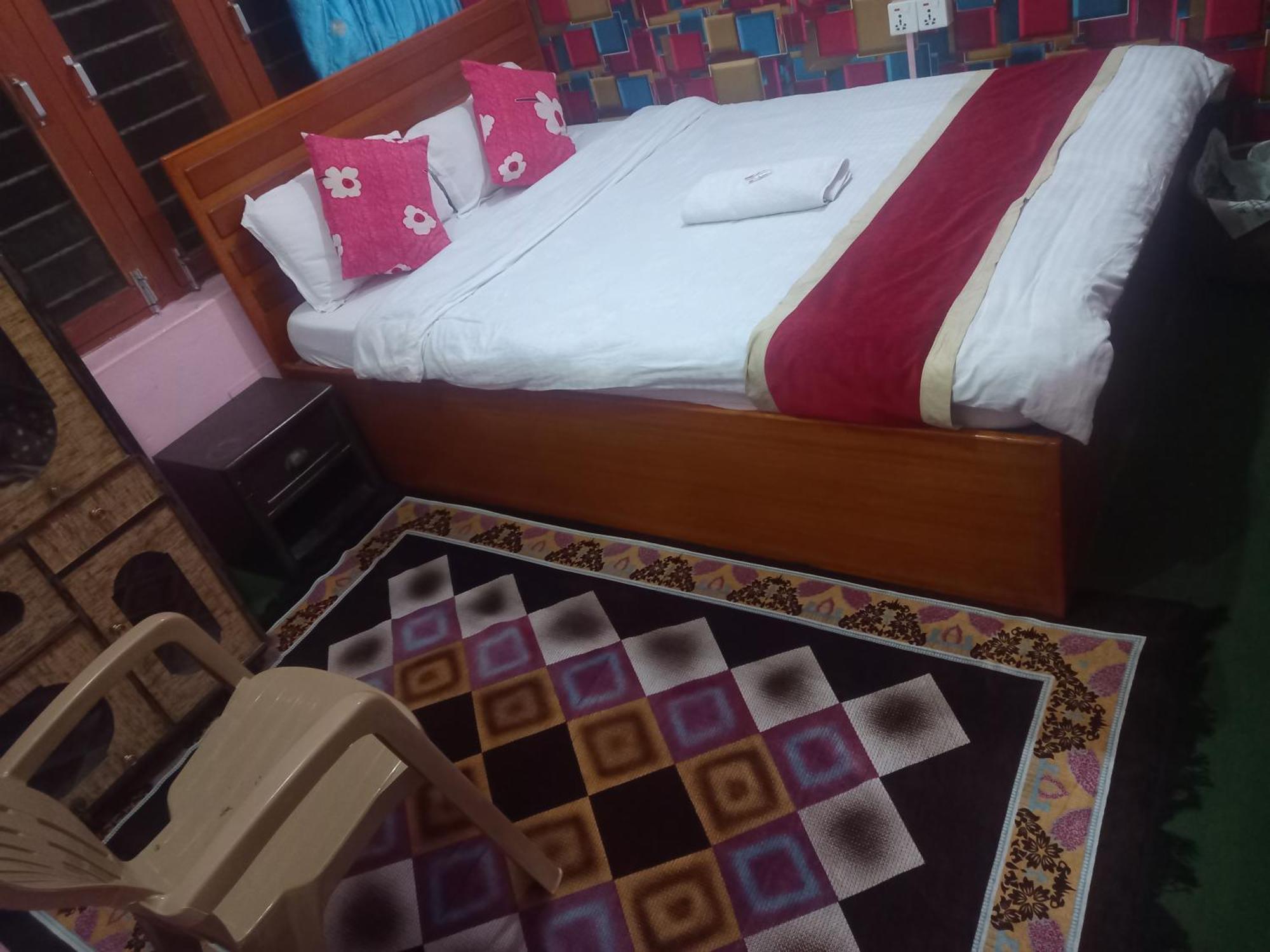 Galaxy Inn Guest House Pokhara Værelse billede