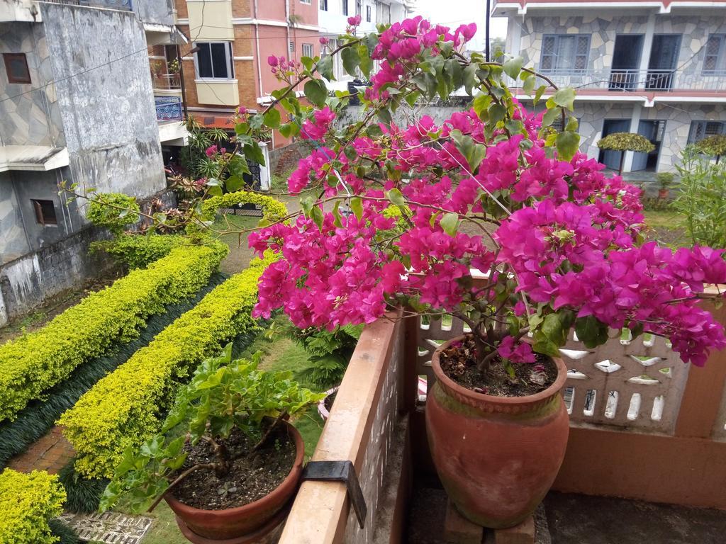 Galaxy Inn Guest House Pokhara Eksteriør billede